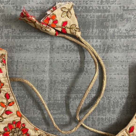 Party wear multicolour blouse - Picture 5 of 7